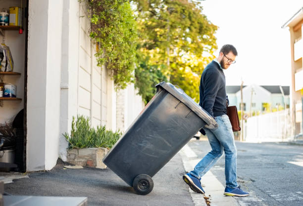 Best Commercial Junk Removal  in Clinton, IA
